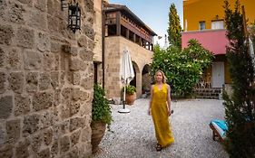 Saint Artemios Hotel And Oriental Suites